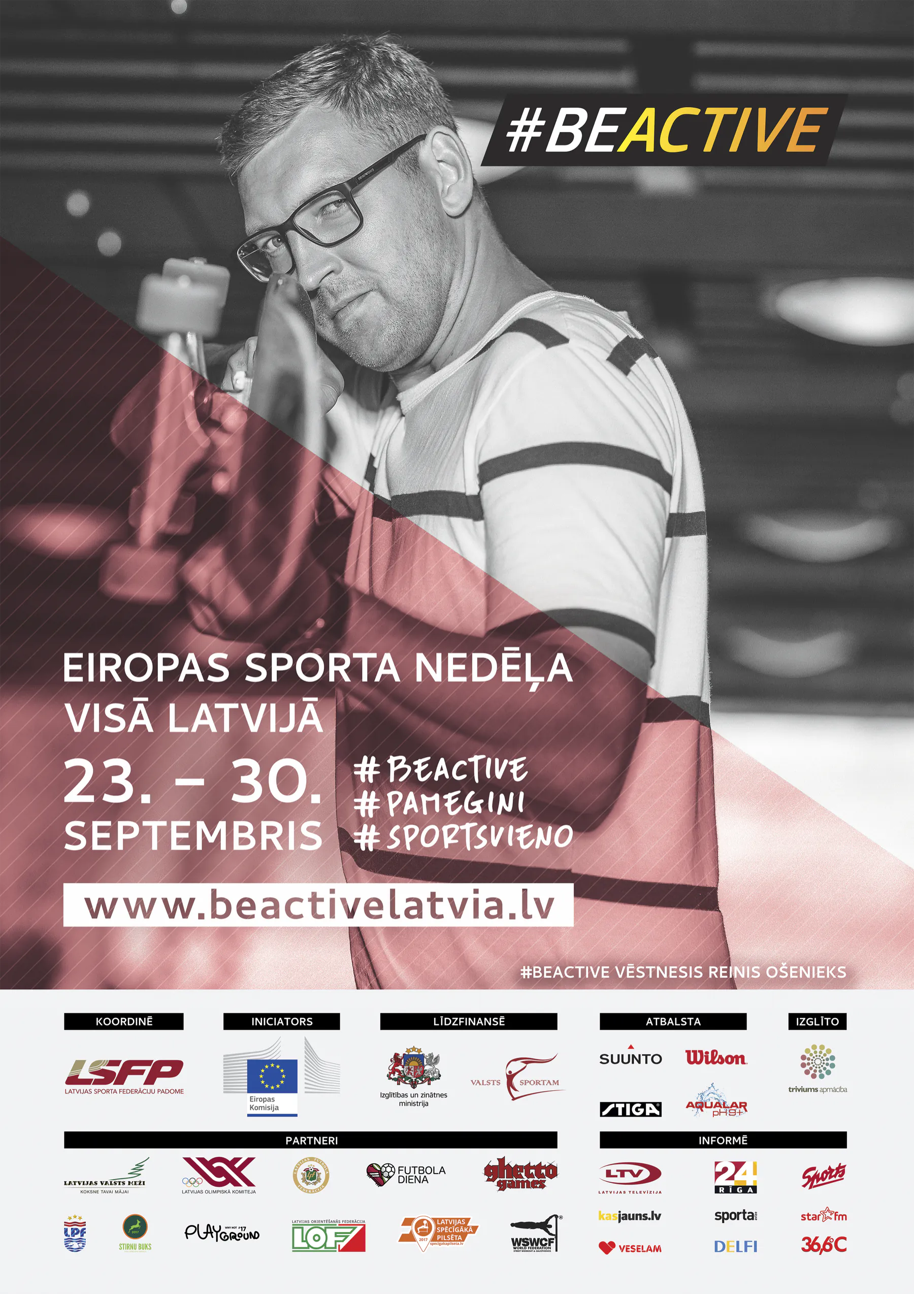Kampaņas plakāts ar vīrieti svītrainā sporta kreklā
